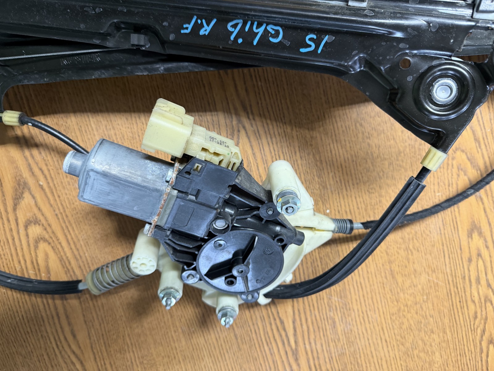 2014-2022 Maserati Ghibli Right  Front Door Window Regulator & Motor OEM