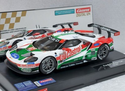 Carrera Digital 124 24000 Ford GT Race Car #67 Castrol 1:24 Slot Car with lights
