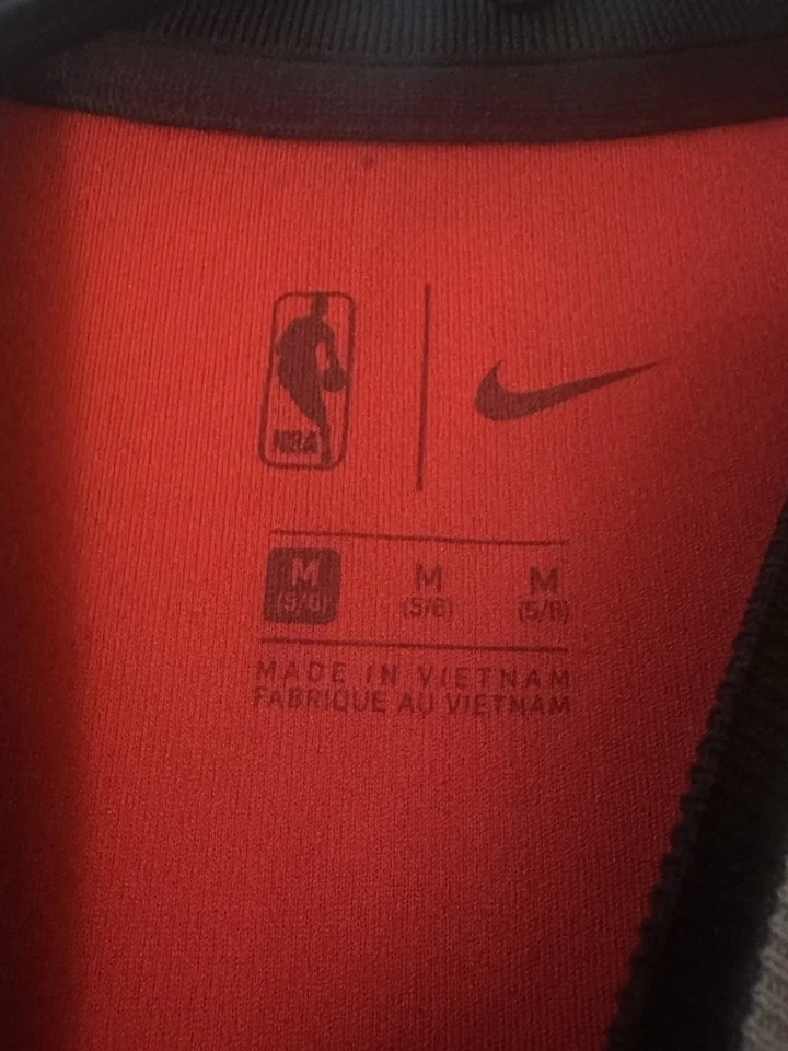 Camiseta deportiva roja Nike Toronto Raptors Jeremy Lin #17 para niños talla mediana 5-6 Foto 3 de 4