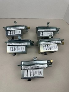 Lot of 5 - Siemens Powers Airflow Switch 141-0575 Differential Static Pressure