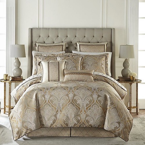 Croscill Alexander Full/Queen Comforter 