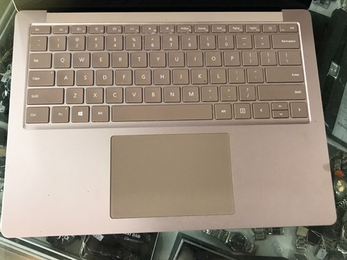 MICROSOFT SURFACE LAPTOP 3 WINDOWS 11 , 256GB SSD , 8G RAM - CRACKED SCREEN - Picture 2 of 24