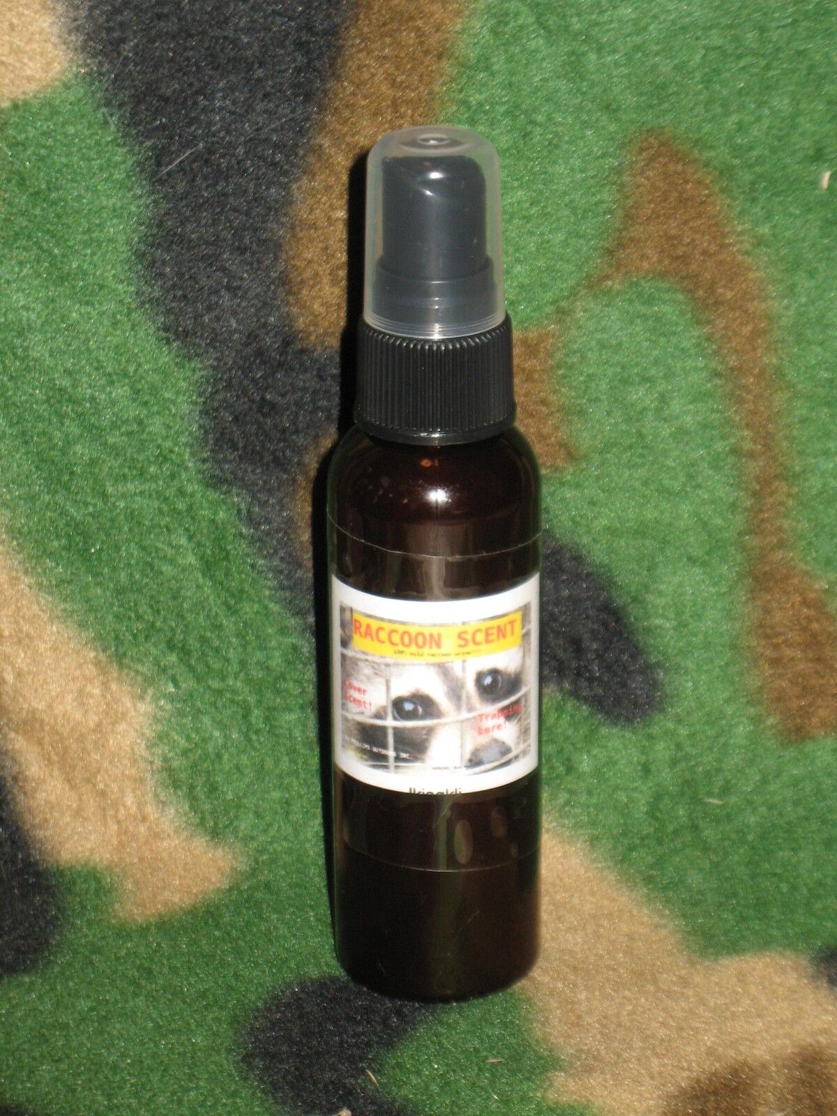 COON URINE  2oz  For Trapping Raccoons and as a cover scent 