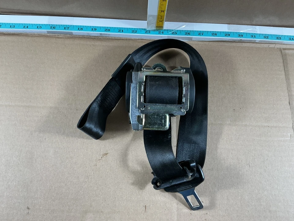 AUDI A4 2002-2008 - Cinturón de seguridad delantero izquierdo / retractor de cinturón de seguridad 602227000 OEM Foto 2 de 4