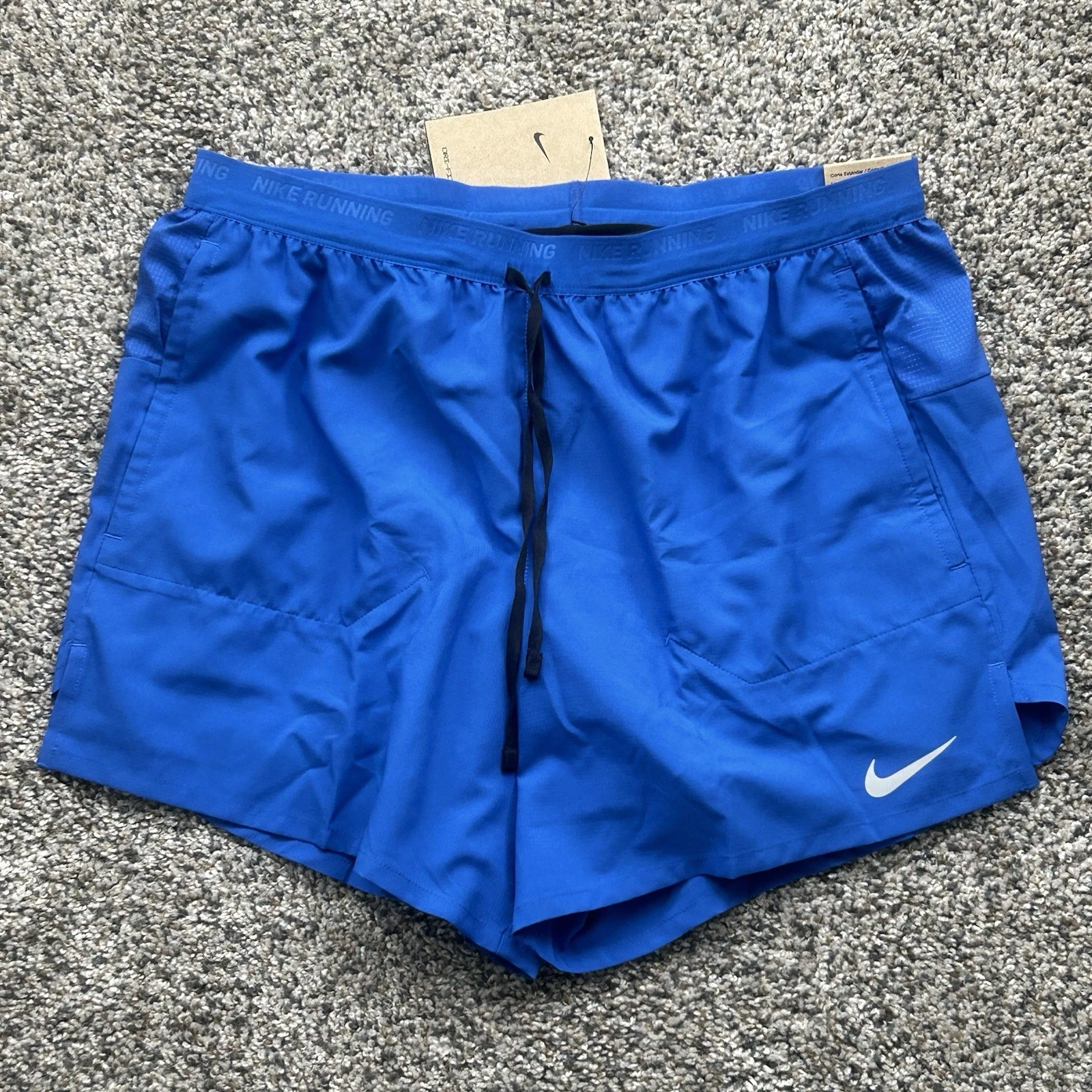 Nike Men's Dri-FIT Stride 2-in-1 Lined 5" Running Shorts Blue Large FN2992-480
Opens in a new window