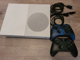 Xbox One White Console Bundle &ndash; 2 Controllers &ndash; Tested & Working
