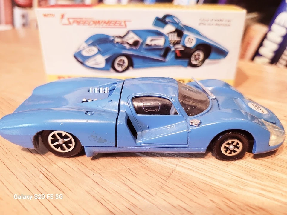 NICE DINKY TOYS #200  MATRA 630 RACE CAR W/ BOX Meccano made in ENGLAND - Image 2 of 4