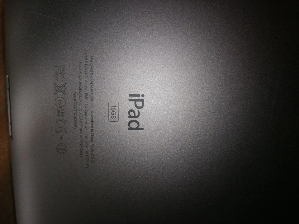 iPad 2 in sehr gutem Zustand mit Ladekabel und edler Lederhülle - Bild 4 von 4