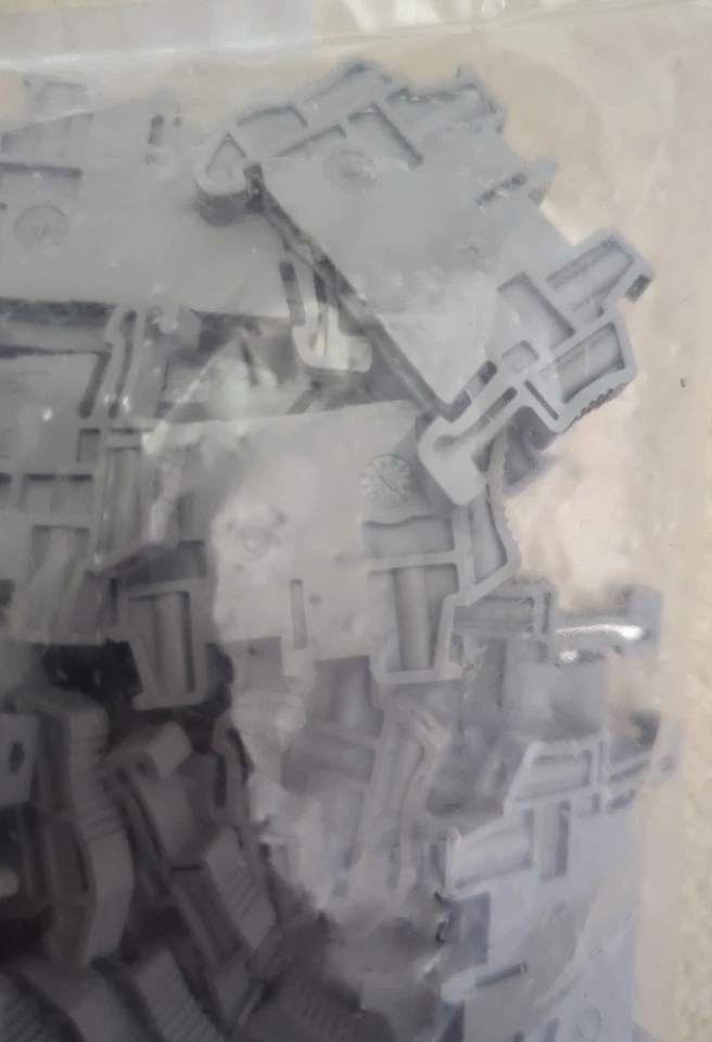 Phoenix Contact  CLIPFIX 35-5 End bracket 3022276 Pack of 50 - New - Image 3 of 4