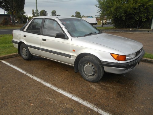 2/1991 MITSUBISHI CB LANCER 5DR HATCH AUTOMATIC RADIATOR (STOCK NUMBER V7579) - Picture 6 of 12