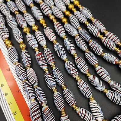 Vintage Venerano ART Fancy Feather Beads 18x9.5MM GLASS BEADS 24 