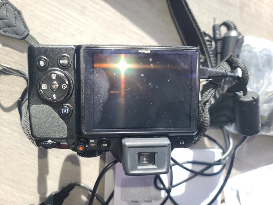 Nikon COOLPIX P100 Outfit Tested, 3 Batteries, Books, Wires, CD,Lowepro Case. - Image 3 of 4