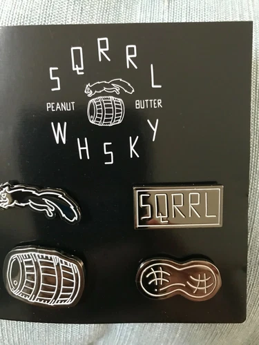 RARE SQRRL WHSKY PEANT BUTTER JIM BEAM MINT 4 LAPEL PINS WITH BACKING NEW IN PAC