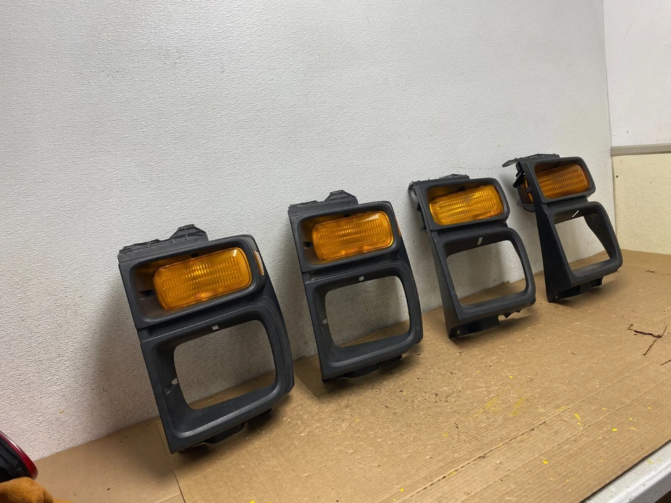 Ford E150 E250 E350 2008-2017 furgoneta faros laterales izquierdo bisel moldura OEM O1989 Foto 3 de 4