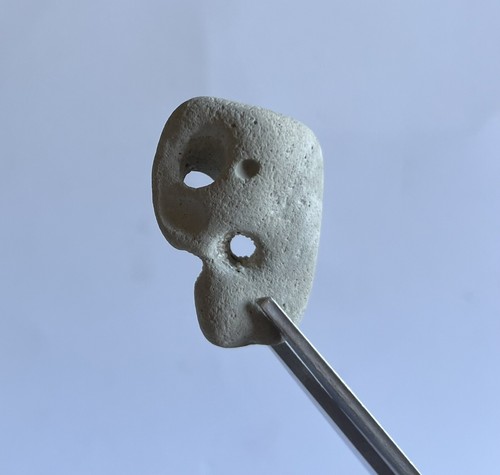 Hag Stone, Fairy Stone, Hex Stone, Wicca, Naturally Formed QQ98 - 第 1/8 張圖片