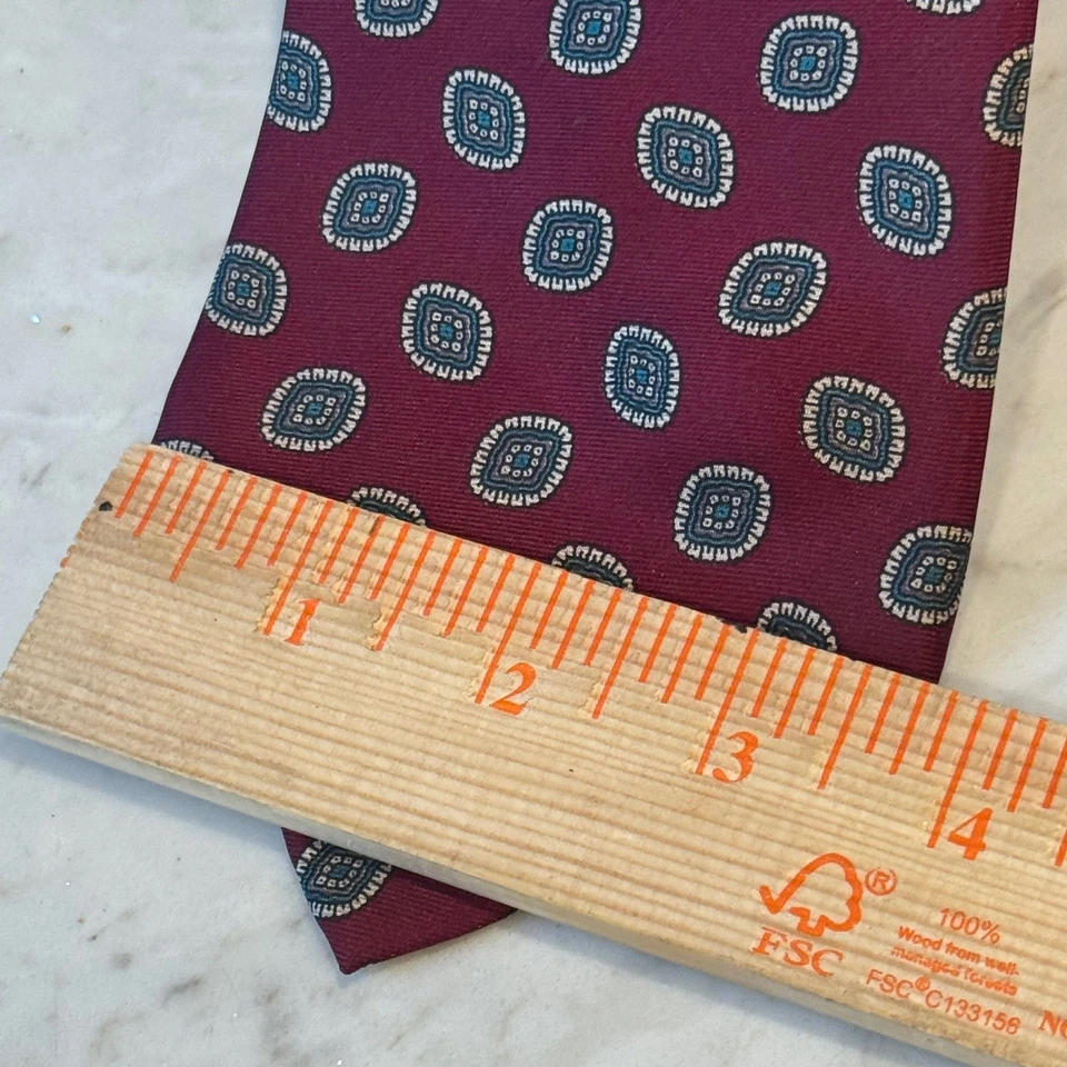 Corbata de seda geométrica Oscar de la Renta Couture Borgoña Maison Blanche 58" de largo Foto 4 de 4