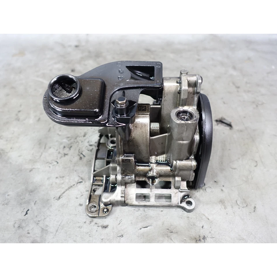 BMW F10 535d X5 35d N57 2014-2018 bomba de vacío de aceite de motor diésel de 6 cilindros OEM Foto 3 de 4