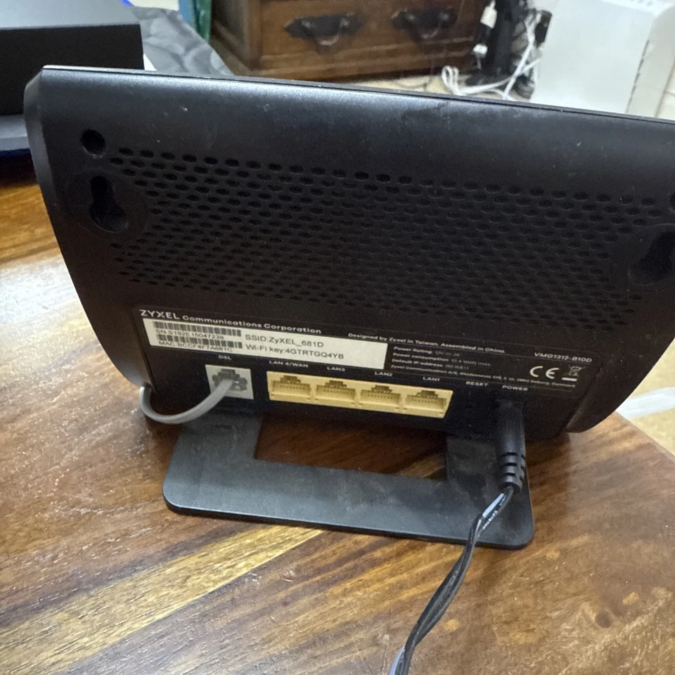 ZyXEL VMG1312-B10D Wireless VDSL2 Gateway Router - Image 2 of 4