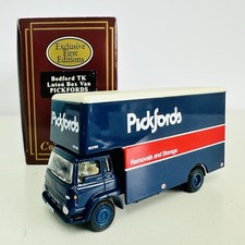 EFE 1:76 OO Railway Bedford TK Luton Diecast Pickfords Van Model 23602