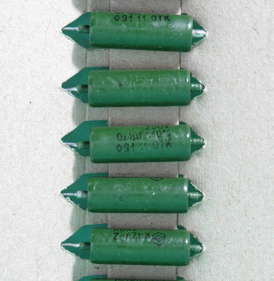 12 pcs K42U-2 K42Y-2 / K42Y2 K42U2 / 0.1uF+- 10% 250V PIO AUDIO CAPACITOR USSR - image 3 of 4