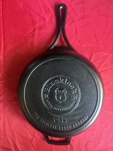 Lodge Cast Iron Skillet 10 1/4 Black Lock Vintage