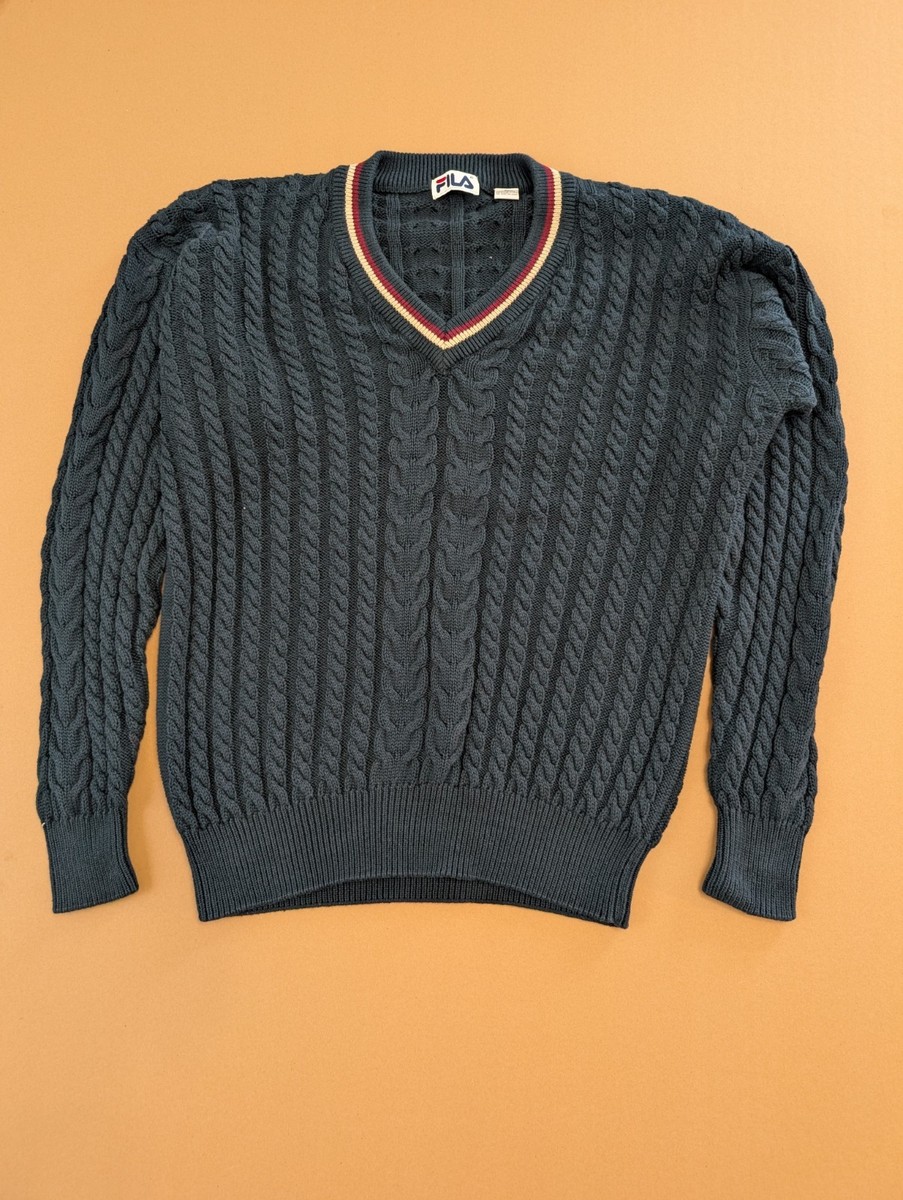FILA Vネック バットマン？ FILA Vネック バットマン？