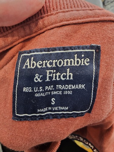 Abercrombie & Fitch Thick Embroidered Long Sleeve Men's Small Maroon Felt - Picture 8 of 8