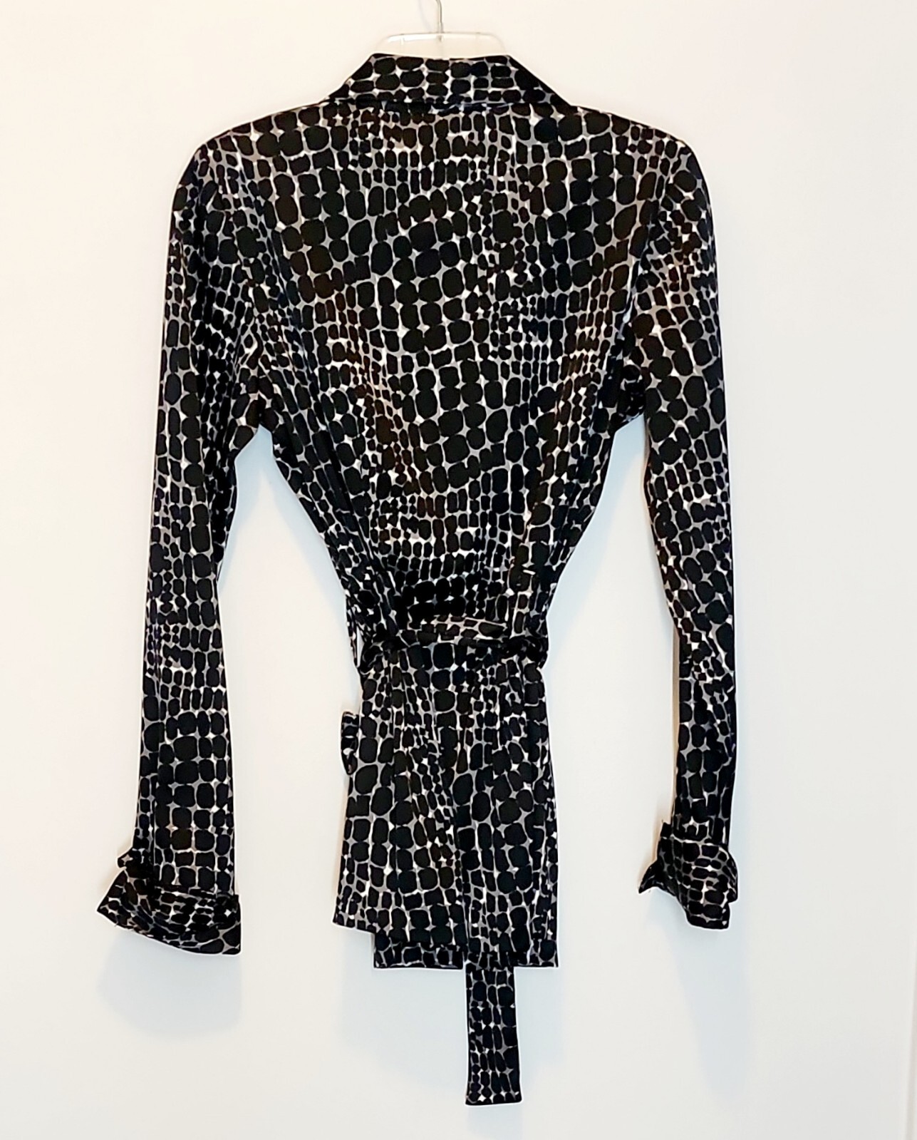 Stylish W Wrapper Jacket Black Geometric Tie Wais… - image 3