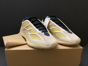 yeezy 700 size 6.5