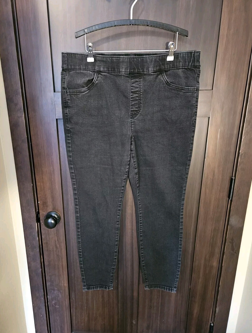 EUC Sonoma Women's Plus Stretch Pull On Black Denim Jeans Jeggings Size 16W