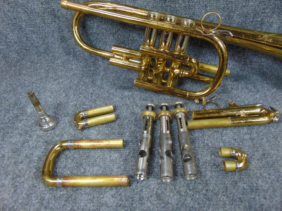 Корнет с печаткой Selmer ГОТОВ К ИГРЕ! Мундштук корпуса среднего уровня сделано в США - Изображение 4 из 4
