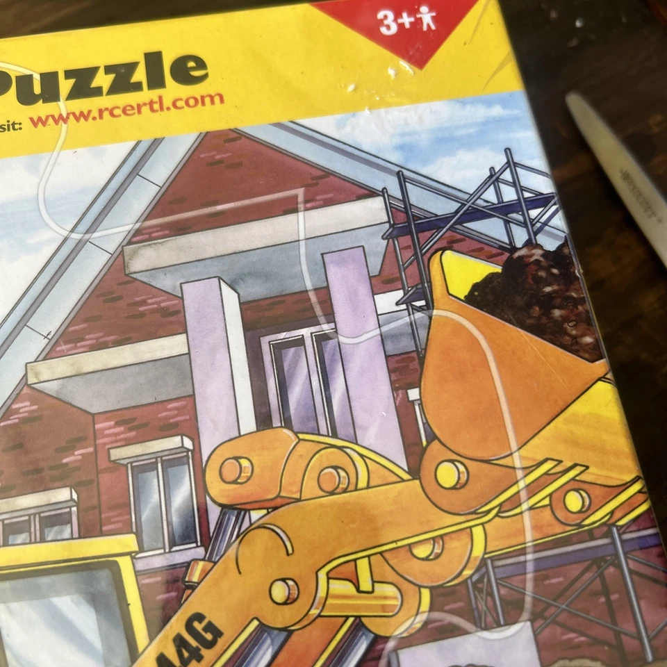 John Deere Tractor Giant Shaped Floor Puzzle 34 BIG PIECES 3' X 2' NEW 2003 VTG - Image 4 of 4