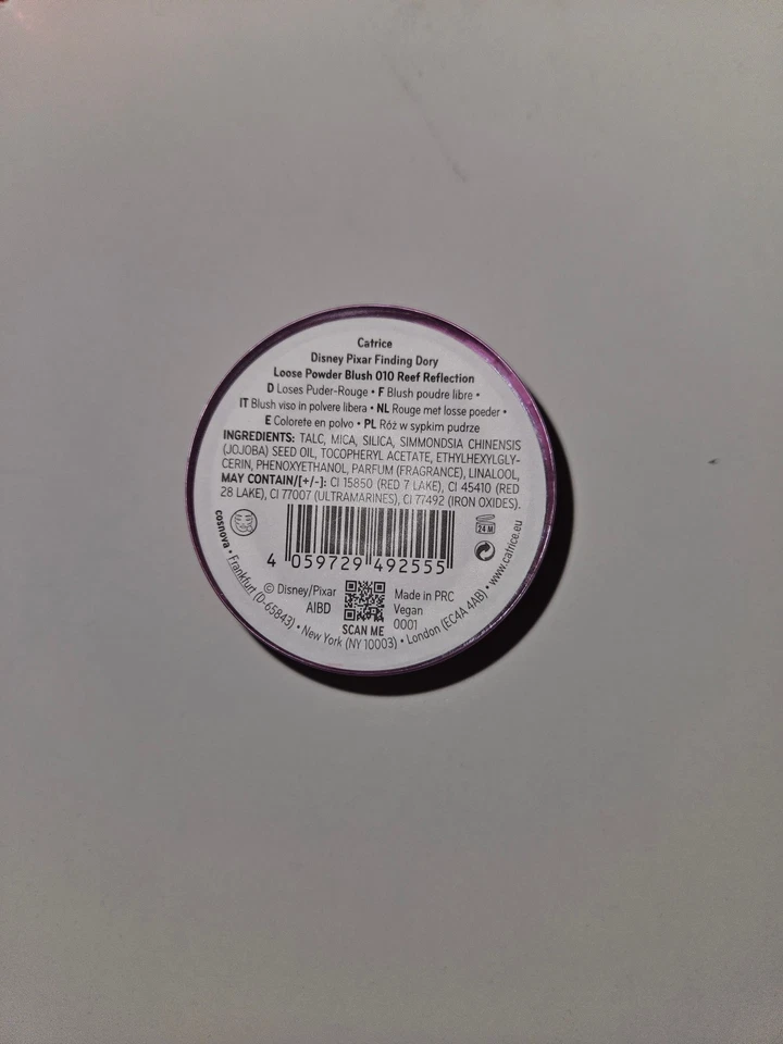 Catrice x Disney Finding Dory Loose Powder Blush in 010 Reef Reflection 5,5g - Bild 2 von 2