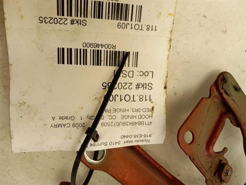 2009 TOYOTA CAMRY LEFT AND RIGHT SIDE HOOD HINGES - Picture 10 of 12