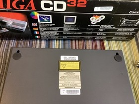 Commodore Amiga CD32 NTSC Console CIB + TF330 Accelerator + 8GB CF + Mouse