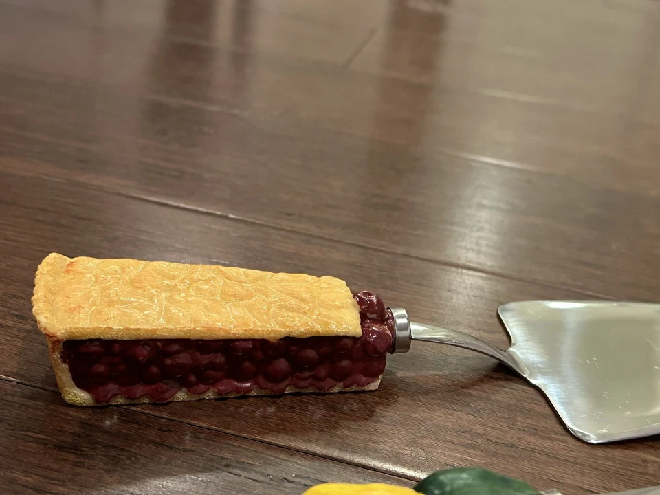 Food Theme Serving Utensils Set + Burger & Pineapple Salt Pepper Shakers - Image 3 of 4