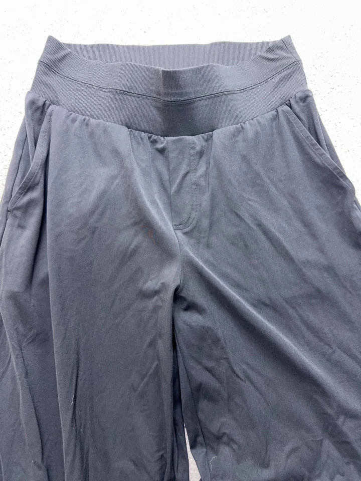 Lou & Grey Wide Leg Pants Women's Small Black Soft Relaxed Pockets Pull On - Image 3 of 4