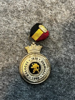 MEDAILLE MILITAIRE BELGIQUE COMMUNAL 1830 1880