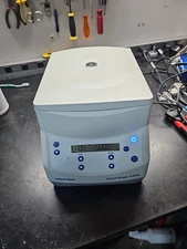 Eppendorf Model 5424 Centrifuge with FA-45-24-11 Rotor with WARRANTY