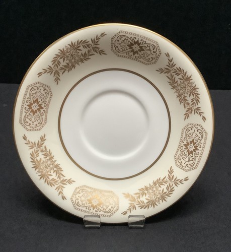 Aynsley Engagement 135 Cream and Gold Handled Soup Bowls and Saucers Swet of 5 - Picture 4 of 11