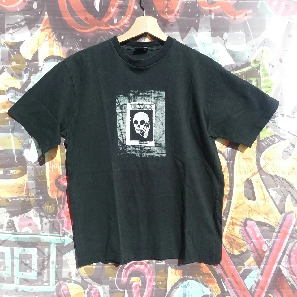 RARA VINTAGE OLD SCHOOL VOLCOM NEW YORK - SKULLPHONE by SPAZMAT - S  STREETWEAR - Immagine 2 di 4
