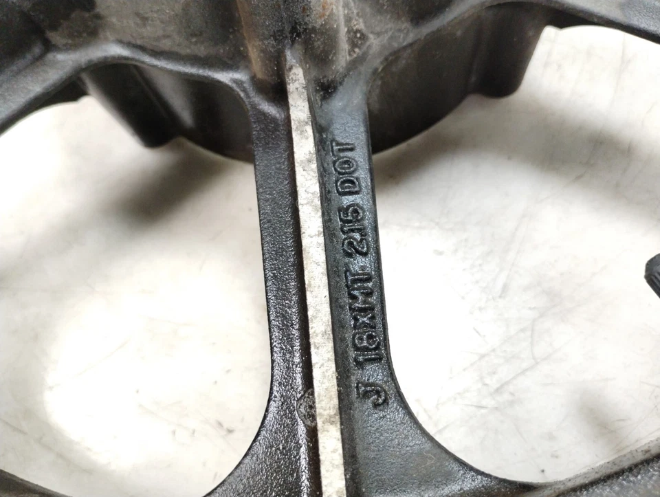 Llanta delantera Kawasaki KZ1000 P KZ1000-P 1988 policía recta (sin neumáticos) 18"  Foto 4 de 4