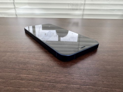 Apple iPhone 12 - 128GB - Blue (Unlocked) - Afbeelding 4 van 8