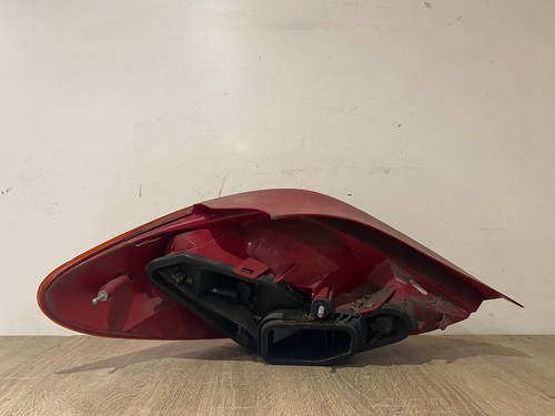 PEUGEOT 207 5DR PORTELLONE FANALE POSTERIORE O/S LATO GUIDATORE / LATO DESTRO 9649986580-03 - Foto 2 di 2