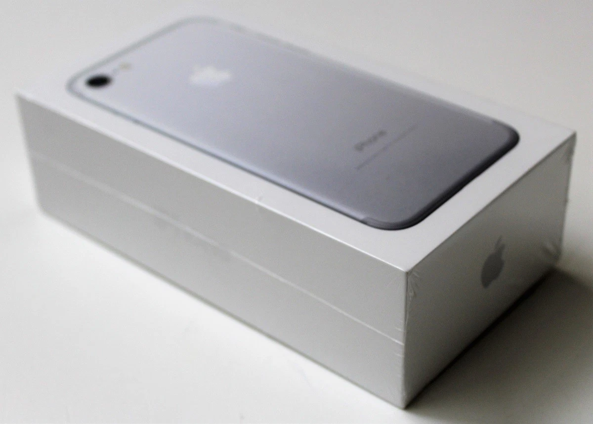 Apple iPhone 7 Silver Phones for Sale - eBay