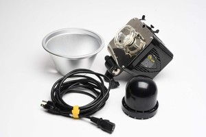 Paul C. Buff Alien Bees 160WS B400 monolight flash head, reflector, Clean!