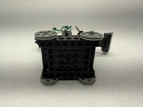 Vintage LEGO 6030 Catapult Black Falcons Castle 1984 2 Minifigures