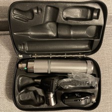 Welch Allyn 11710 coaxial Ophthalmoscope & 25020 Otoscope Set + case & AA handle