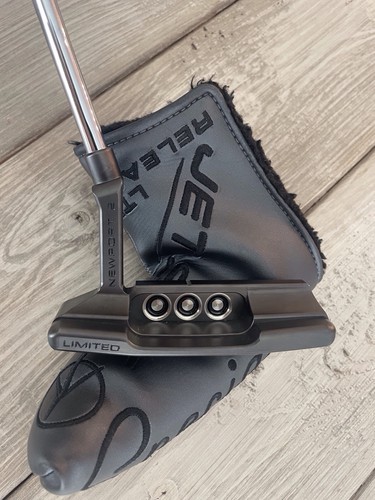 Scotty Cameron Limited Jet Set Newport 2 Putter 35” Length - Picture 2 of 6