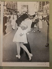 LIFE  MAGAZINE / AUGUST 27, 1945 / THE WEEK WW2 ENDED, VICTORY CELEBRATIONS